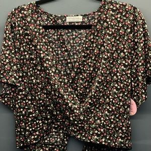 Black floral crop top